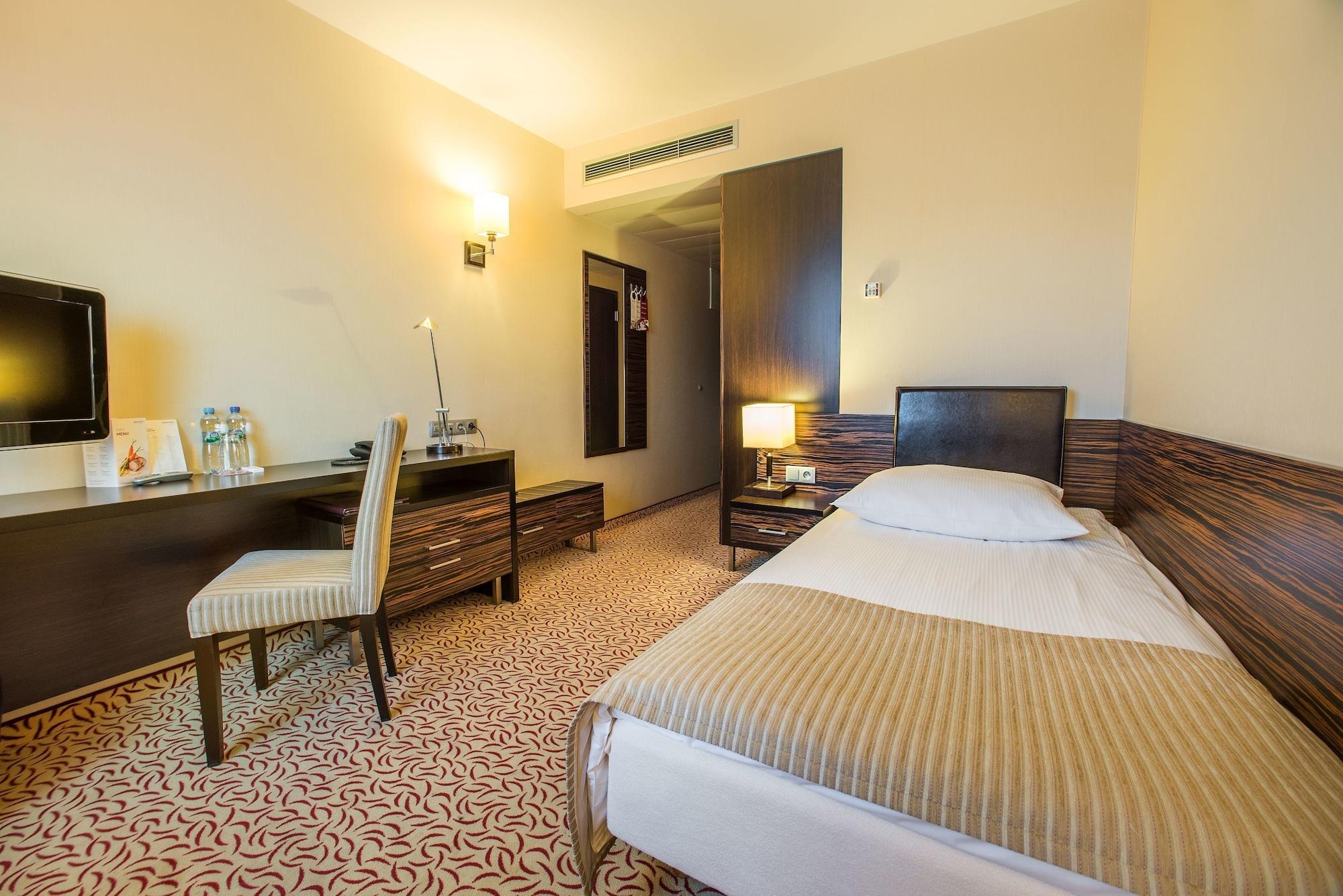 Qubus Hotel קילצה מראה חיצוני תמונה
